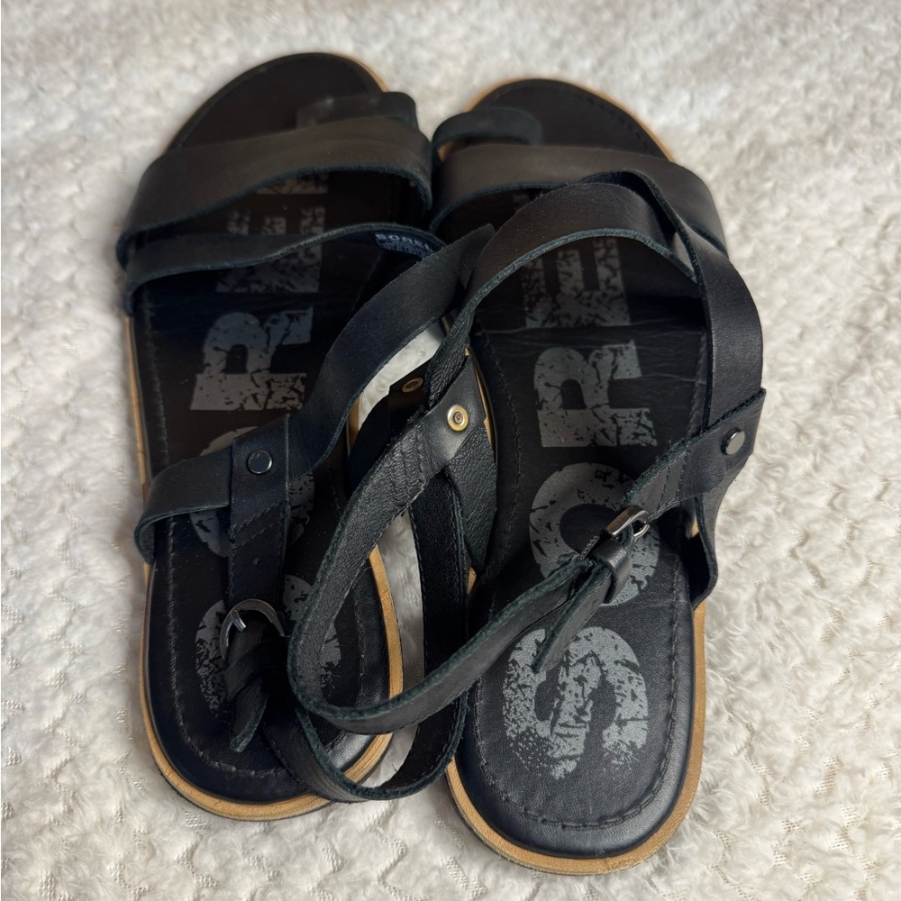Sorel Ella Criss Cross Sandals - Picture 6 of 7